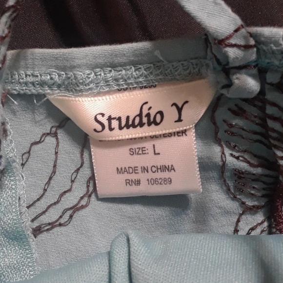 Tank top - Picture 2 of 3